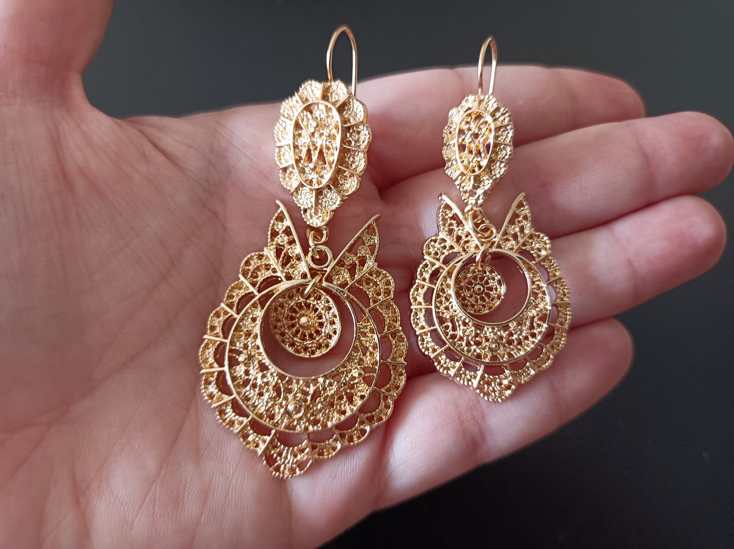 Handmade Portuguese Lowcost Jewelry Golden Metal Queen Maxi Hook Earring Filigree Style