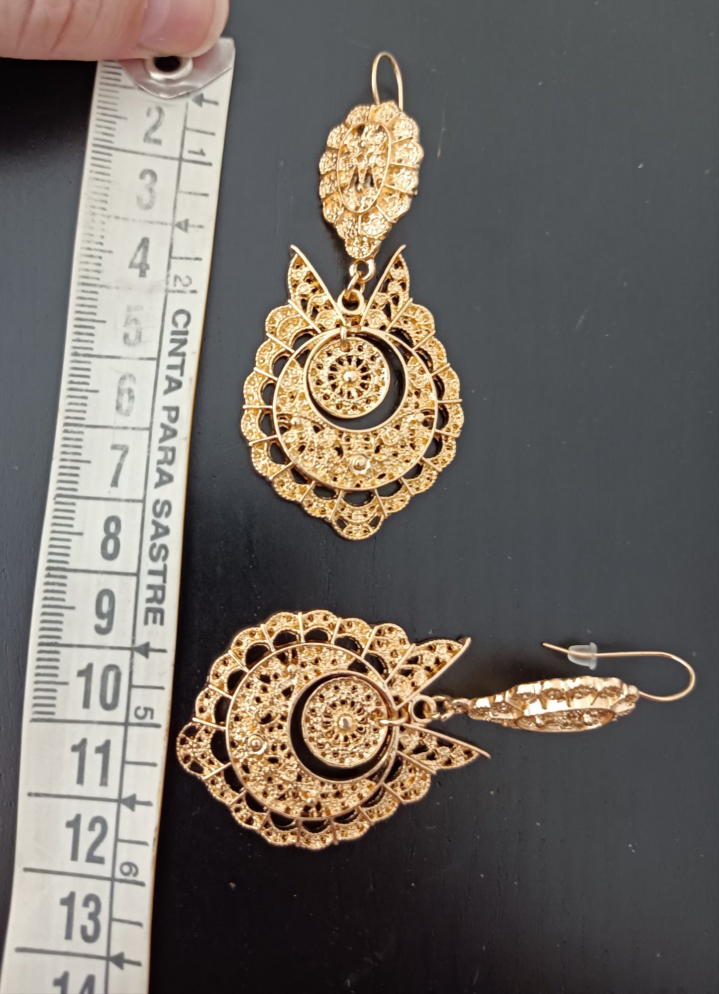 Handmade Portuguese Lowcost Jewelry Golden Metal Queen Maxi Hook Earring Filigree Style