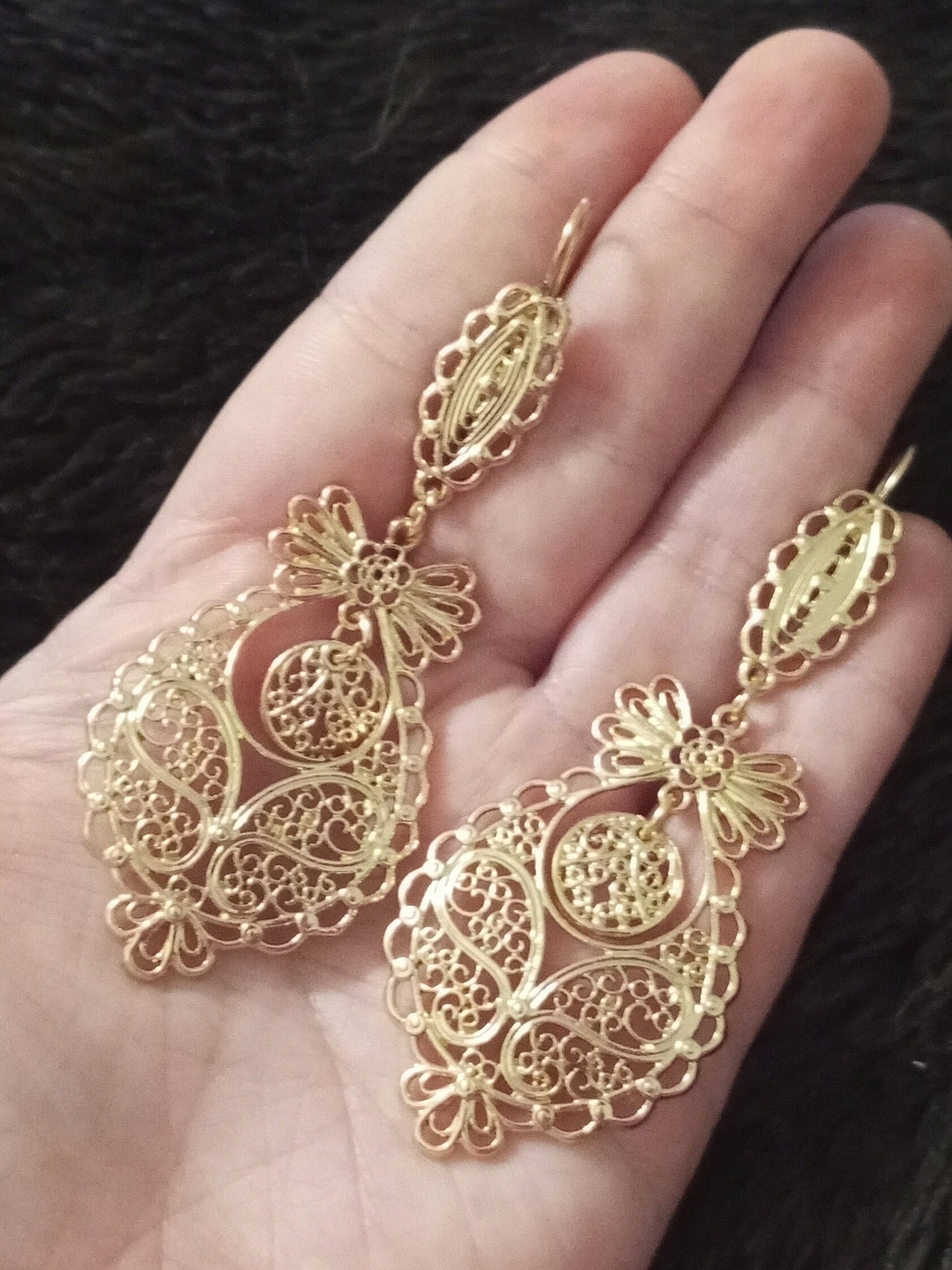 Portuguese Princess Filigree Maxi Hook Earrings Lowcost Handmade Golden Metal Jewelry ZAMAK