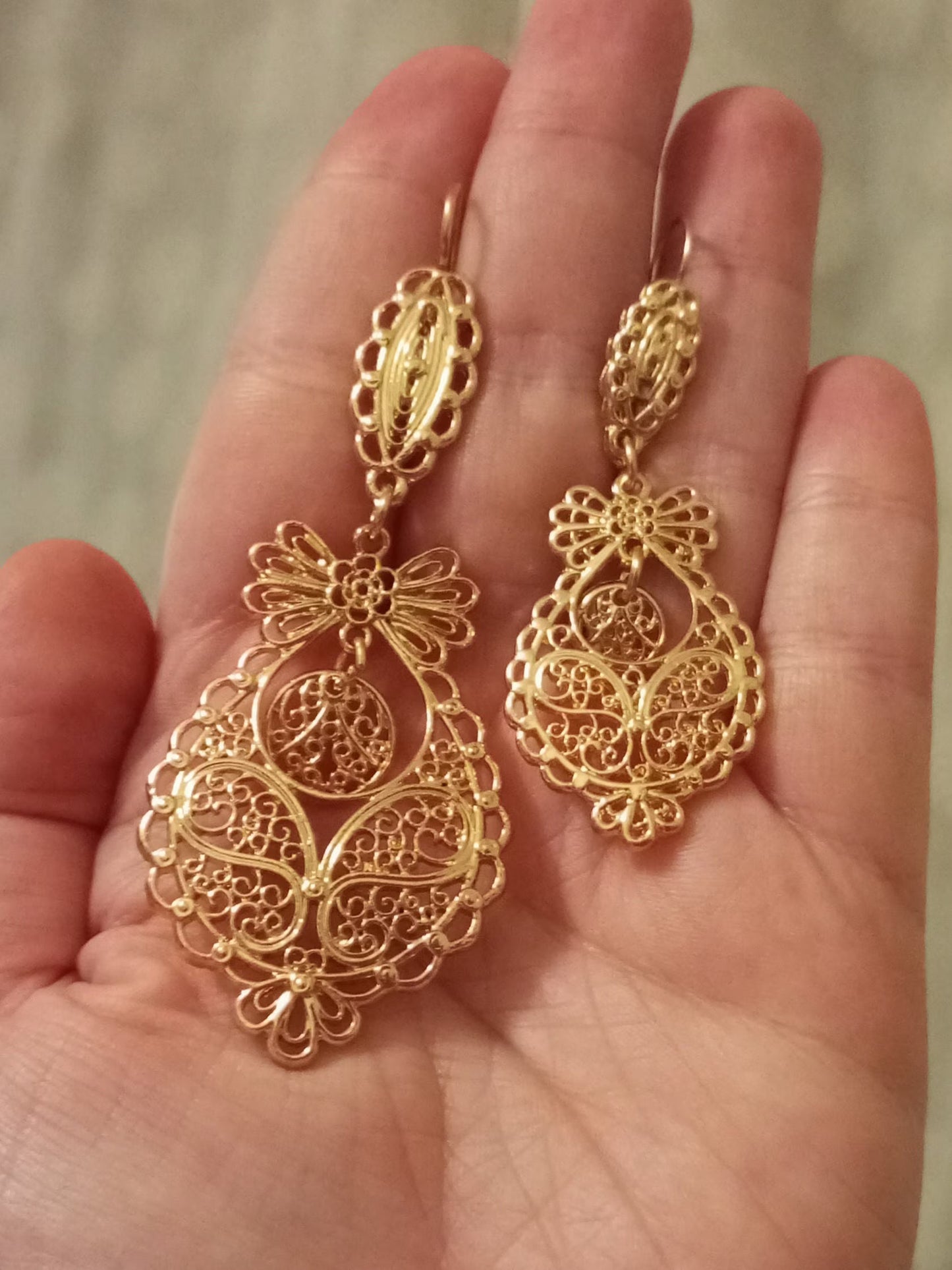 Portuguese Princess Filigree Maxi Hook Earrings Lowcost Handmade Golden Metal Jewelry ZAMAK