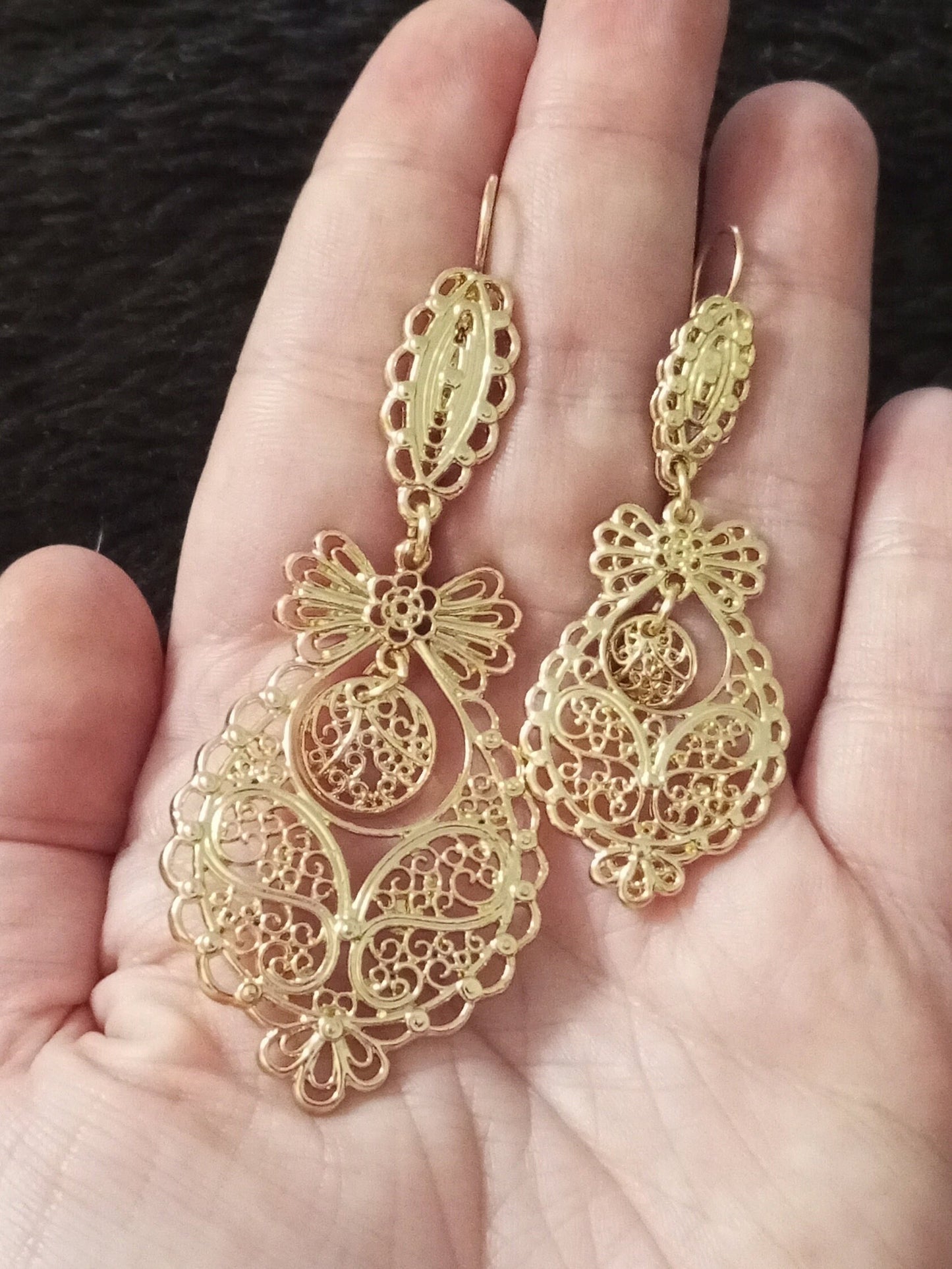 Portuguese Princess Filigree Maxi Hook Earrings Lowcost Handmade Golden Metal Jewelry ZAMAK