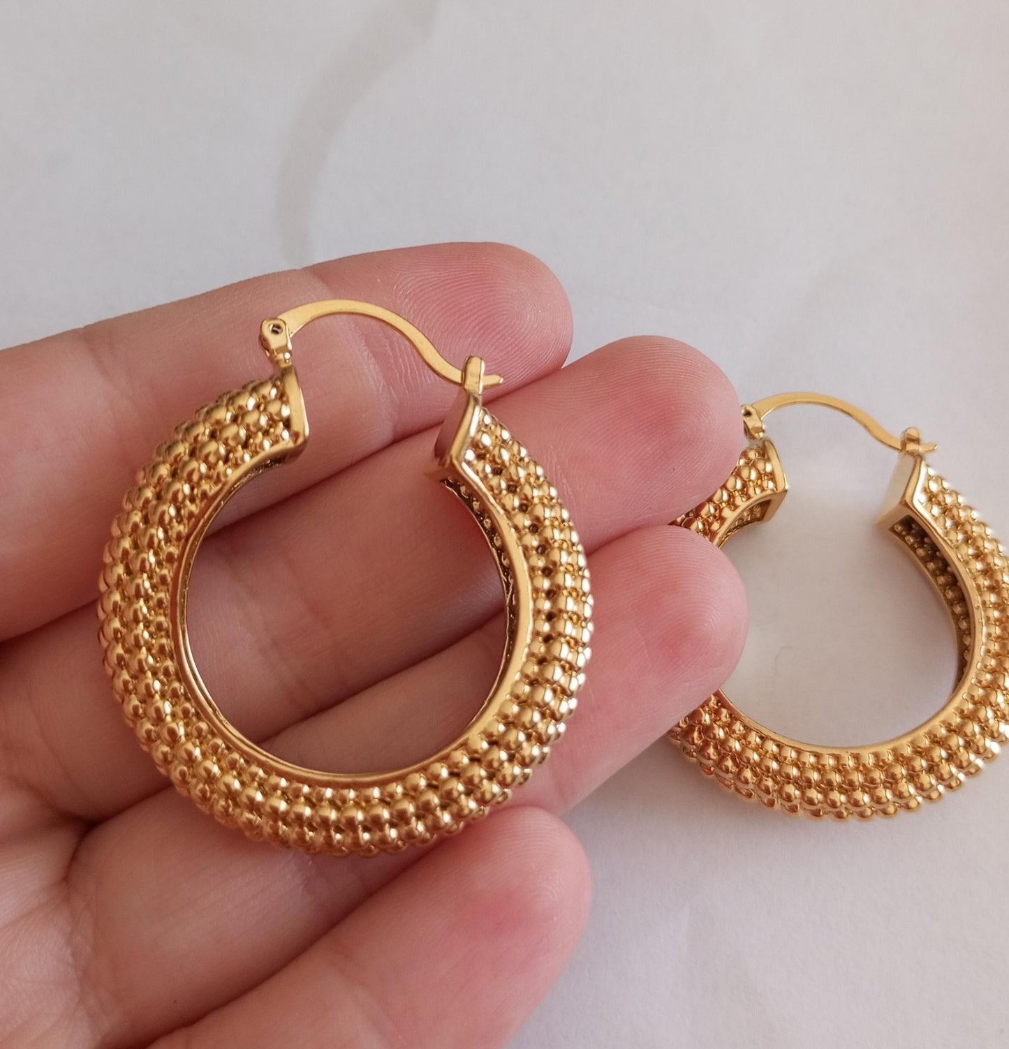 24Kt Goldfilled Thick Hoops Stainless Steel Earring Ondulated Beaded "Carniceiras"