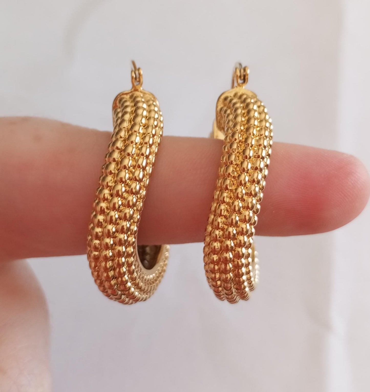 24Kt Goldfilled Thick Hoops Stainless Steel Earring Ondulated Beaded "Carniceiras"