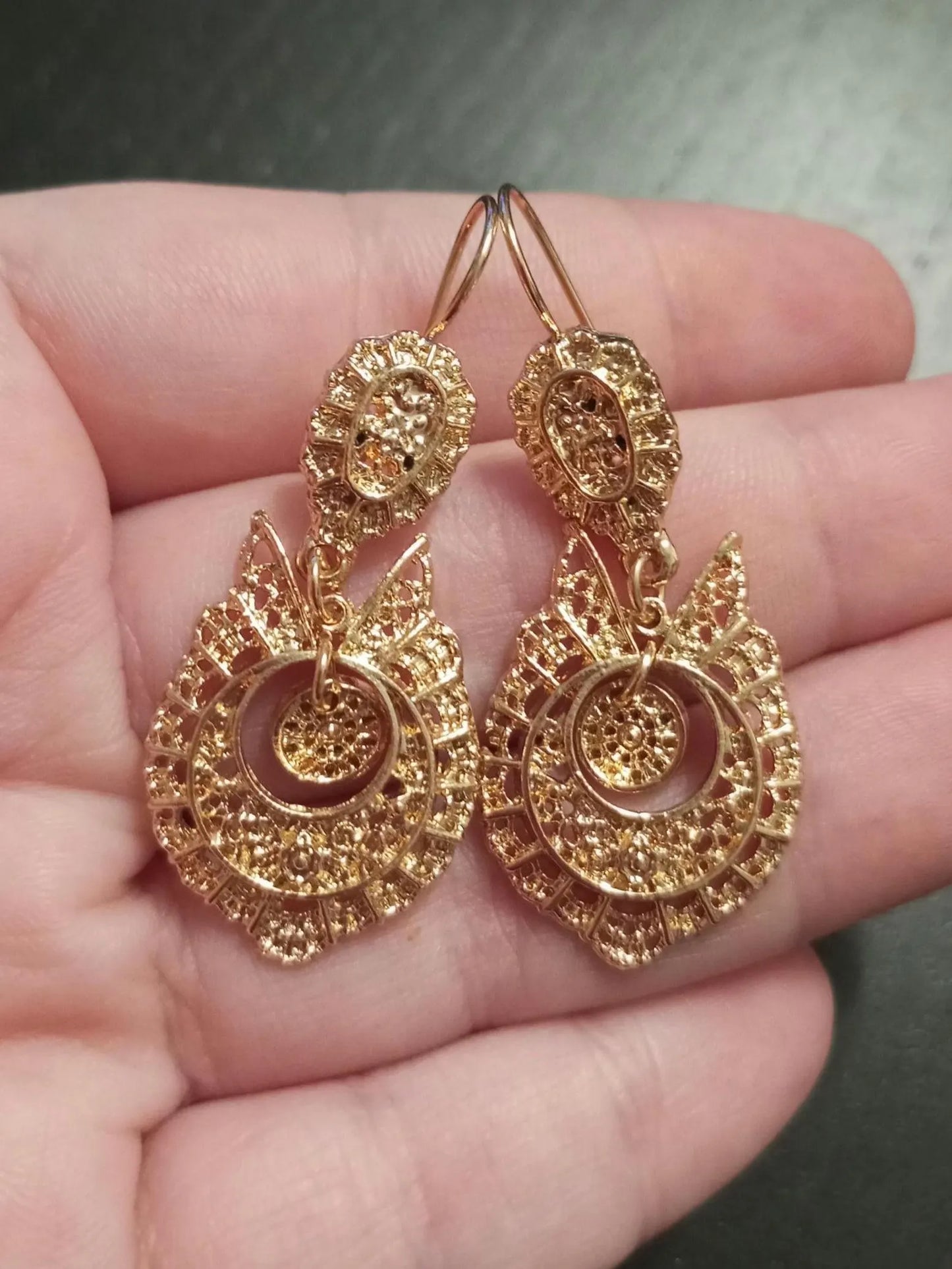 Portuguese Jewelry Lowcost Handmade Golden Metal Queen Filigree Style Cute Big Hook Earring ZAMAK