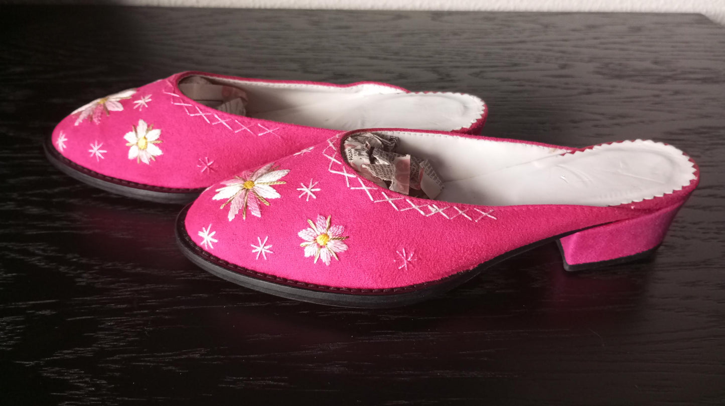Portuguese Folclore Clogs Red Suede Hand Embroidery Handmade Woman Clog 35 & FREE Tote Bag