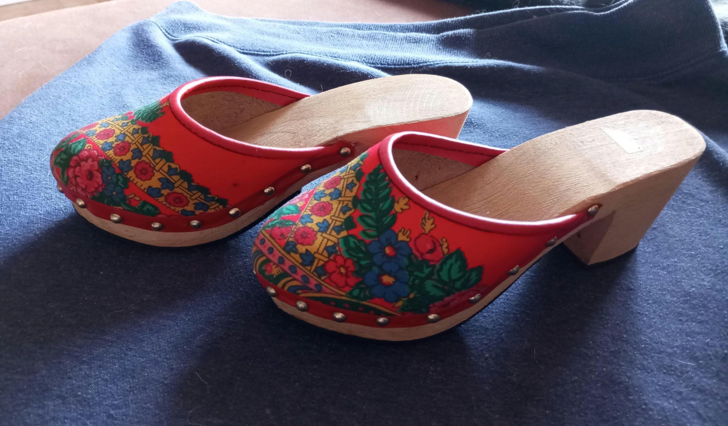 Portuguese Folclore Clogs Wood & Red Tradicional Minho Shawl & FREE Tote Bag