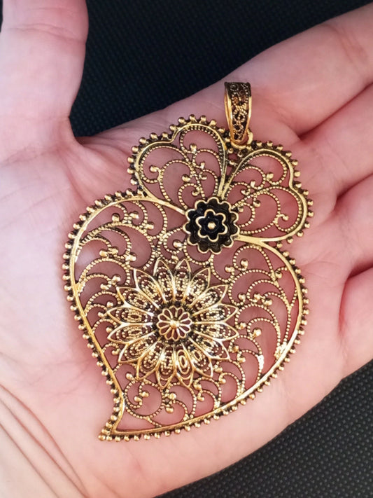 Portuguese Traditional Filigree Heart of Viana Pendant in Silver Metal Gold Handmade ZAMAK