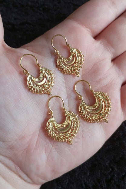 Beautiful Portuguese Filigree Earrings in Gold-Vermeil Sterling Silver , Vintage "Arrecadas" Style