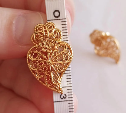 Boucles d'oreilles à tige en acier inoxydable plaqué or, style filigrane Cœur de Viana, fabriquées au Portugal