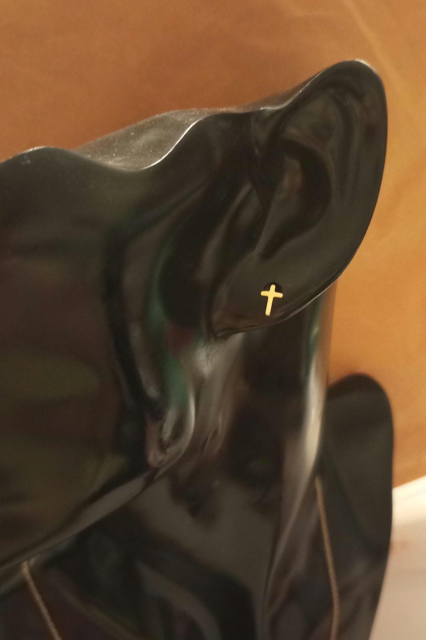 Brincos de ouro verdadeiro 18K, cruz, unisexe, pequenos, amarelo, ouro 750, crucifixo, joias religiosas, presente de ouro, joias cristãs, homens, tachas