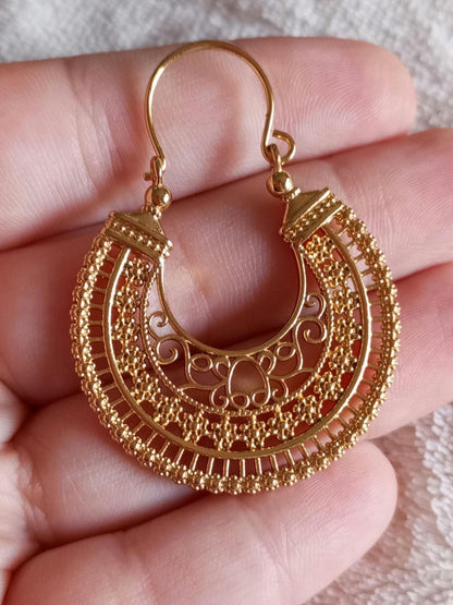 Brincos de argola em filigrana portuguesa em ouro 24 quilates e aço inoxidável Minho Jewelry