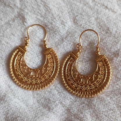 Brincos de argola em filigrana portuguesa em ouro 24 quilates e aço inoxidável Minho Jewelry