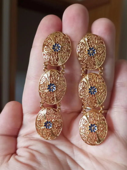 Boucles d'oreilles pendantes ovales longues en filigrane portugais rempli d'or