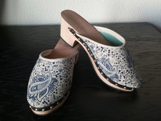 Portuguese Folclore Clogs Wood Blue Tradicional Minho Shawl & FREE Tote Bag