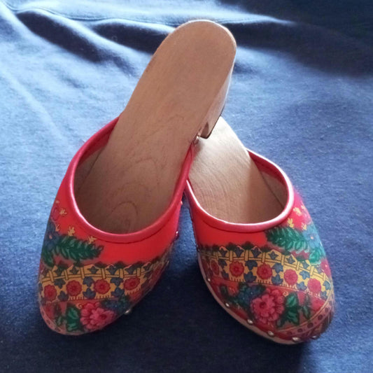 Portuguese Folclore Clogs Wood & Red Tradicional Minho Shawl  & FREE Tote Bag
