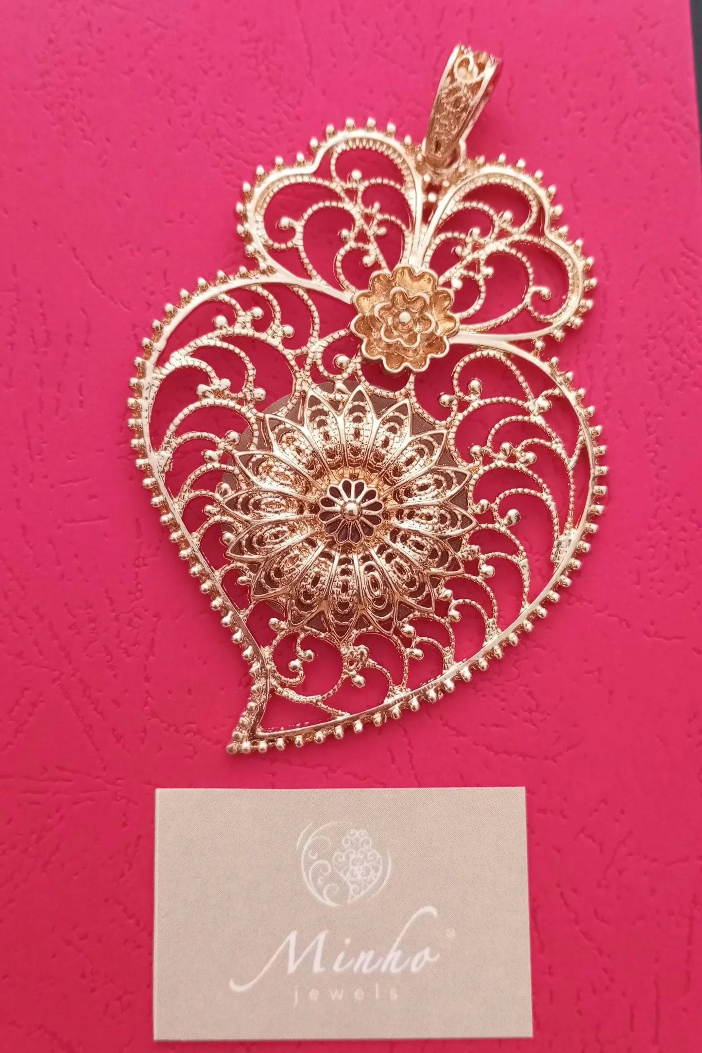 Pendentif traditionnel portugais en filigrane Cœur de Viana en métal argenté doré fait main en ZAMAK