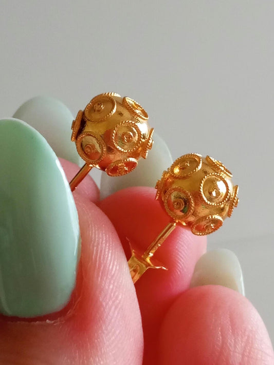 Solid Gold Bead of Viana Filigree Stud Earrings 9mm
