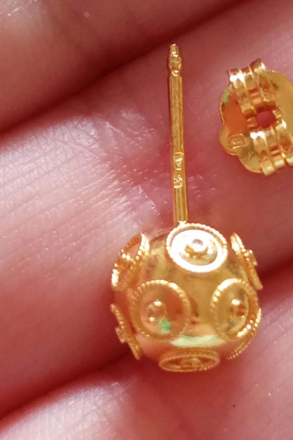 Solid Gold Bead of Viana Filigree Stud Earrings 9mm