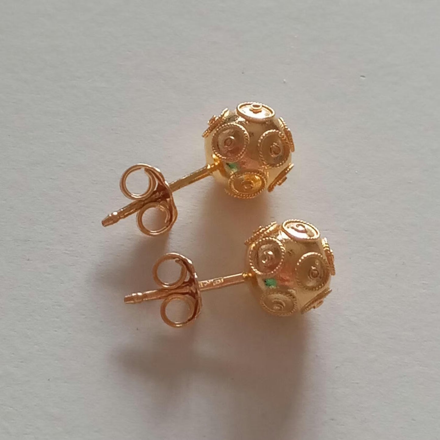 Solid Gold Bead of Viana Filigree Stud Earrings 9mm