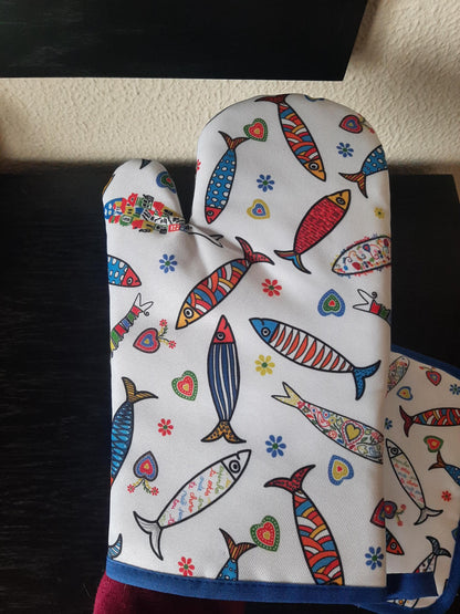 Portuguese Sardine Oven Mitt and Pot Holder Set, Souvenir Portugal