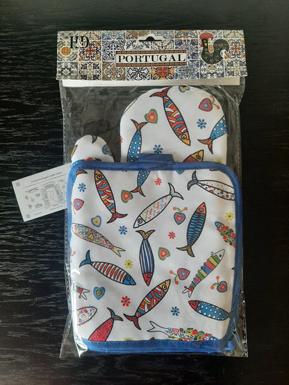 Portuguese Sardine Oven Mitt and Pot Holder Set, Souvenir Portugal