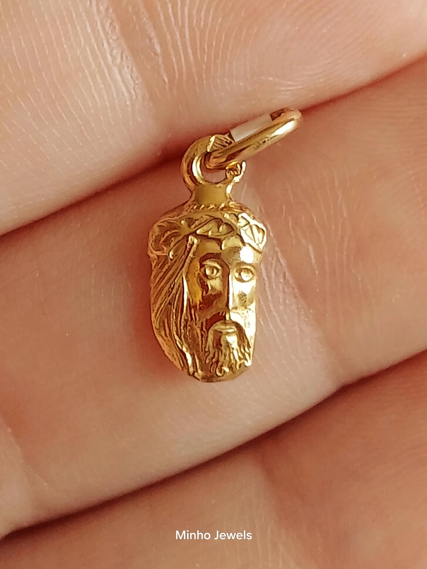 19Kt Gold Jesus Pendant - Religious Christ Medallion Charm