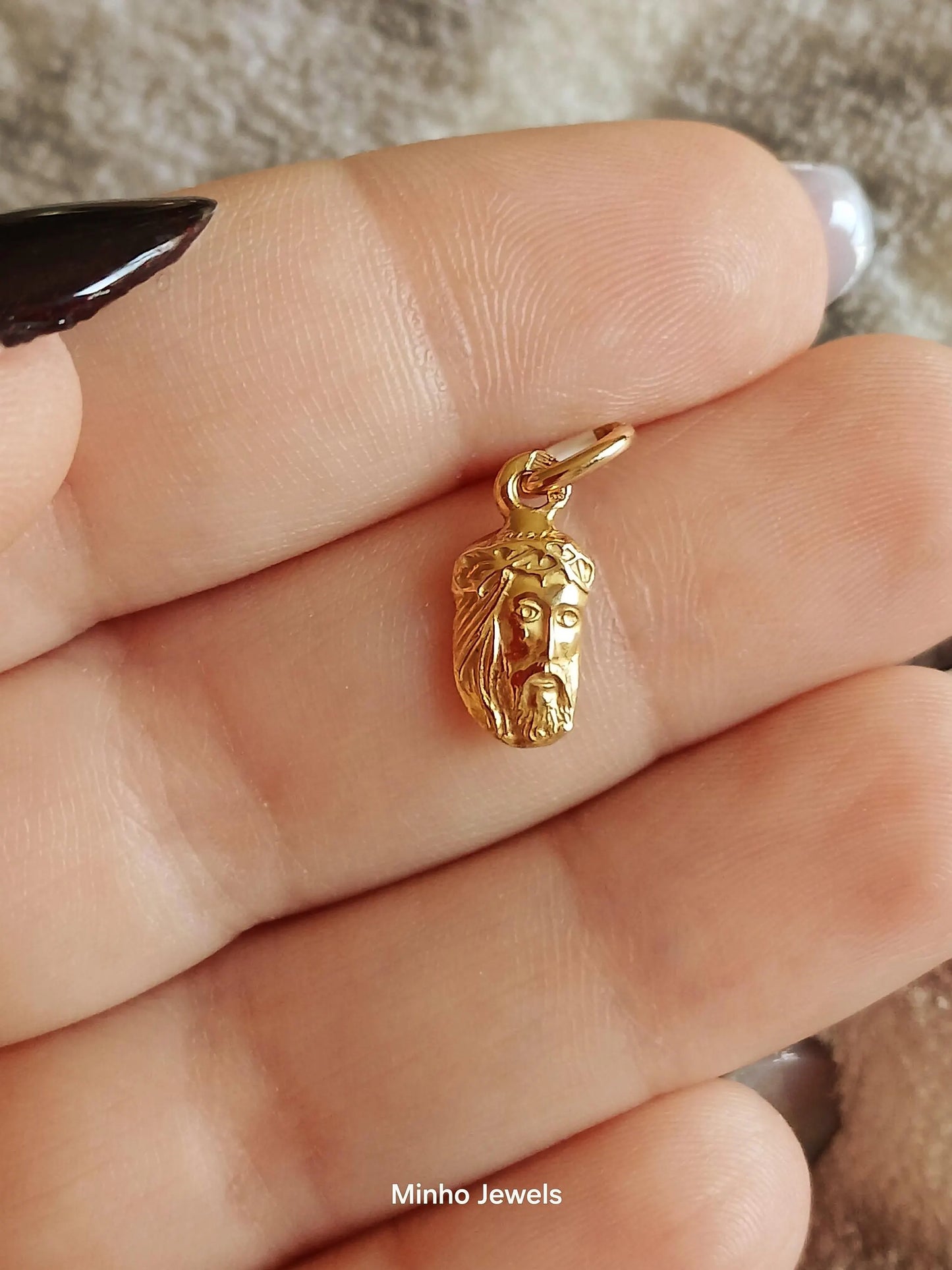 19Kt Gold Jesus Pendant - Religious Christ Medallion Charm