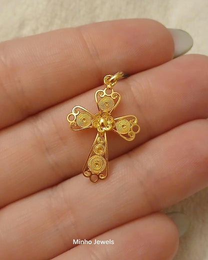 19Kt Gold Certified Filigree Handmade Cross Pendant