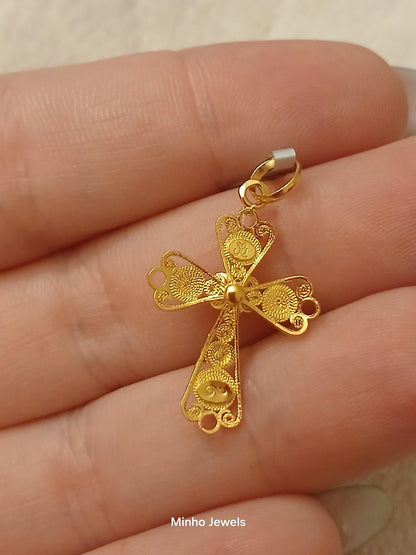 19Kt Gold Certified Filigree Handmade Cross Pendant