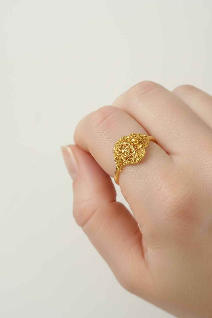 19Kt Gold Portuguese Handmade Filigree Heart of Viana Ring