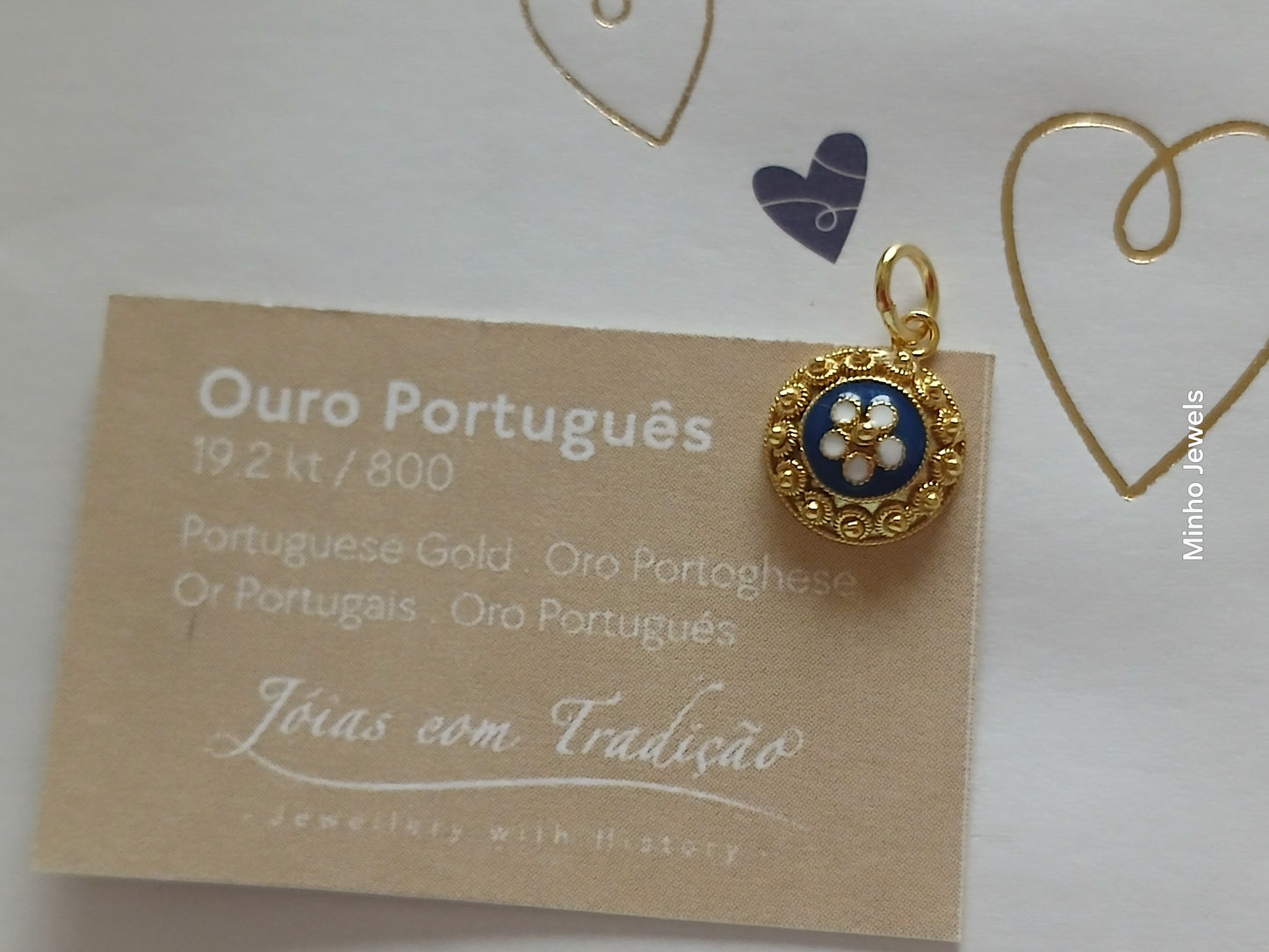 19Kt Solid Gold Caramujo Pendant